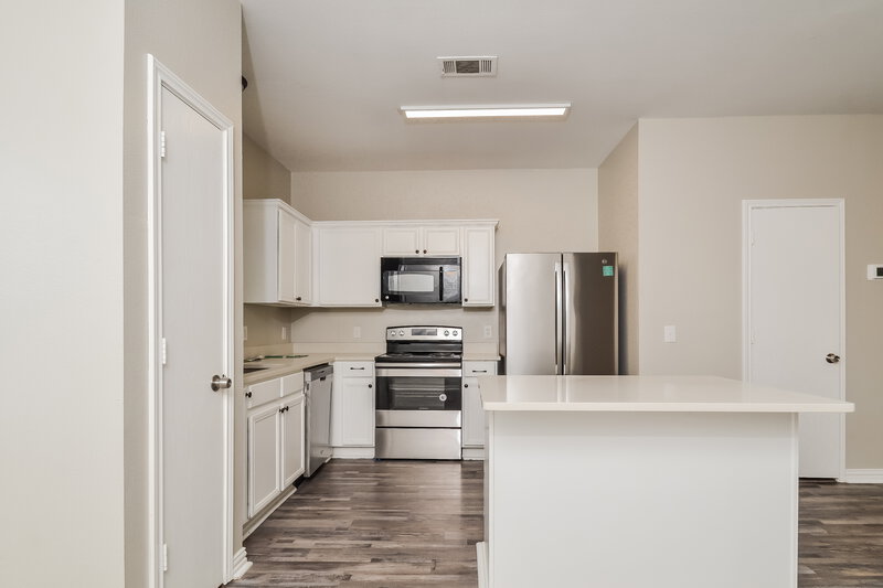 2,025/Mo, 908 Chickesaw Ln Wylie, TX 75098 Kitchen View