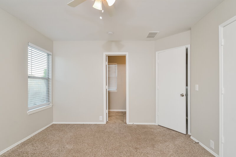 2,025/Mo, 908 Chickesaw Ln Wylie, TX 75098 Main Bedroom View 2