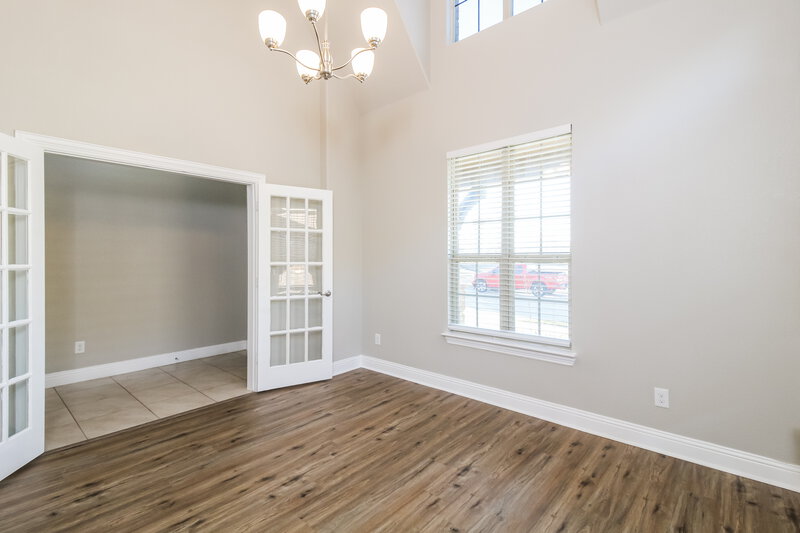 3,130/Mo, 157 Colonial Trce Fate, TX 75189 Office View