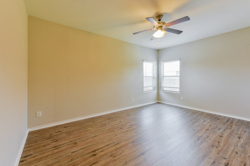 2,530/Mo, 1732 Jacona Trl Fort Worth, TX 76131 Main Bedroom View 2