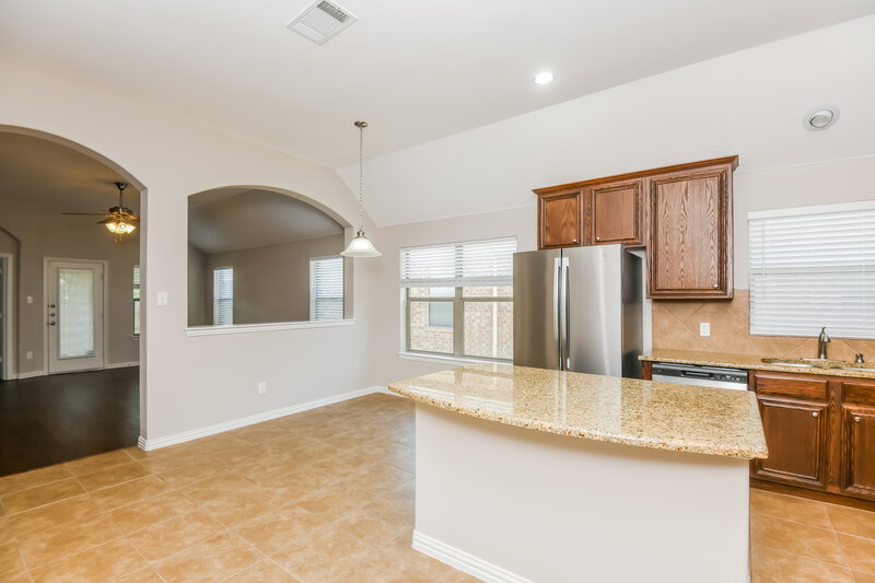 2,280/Mo, 6300 Chalk Hollow Dr Fort Worth, TX 76179 Kitchen View