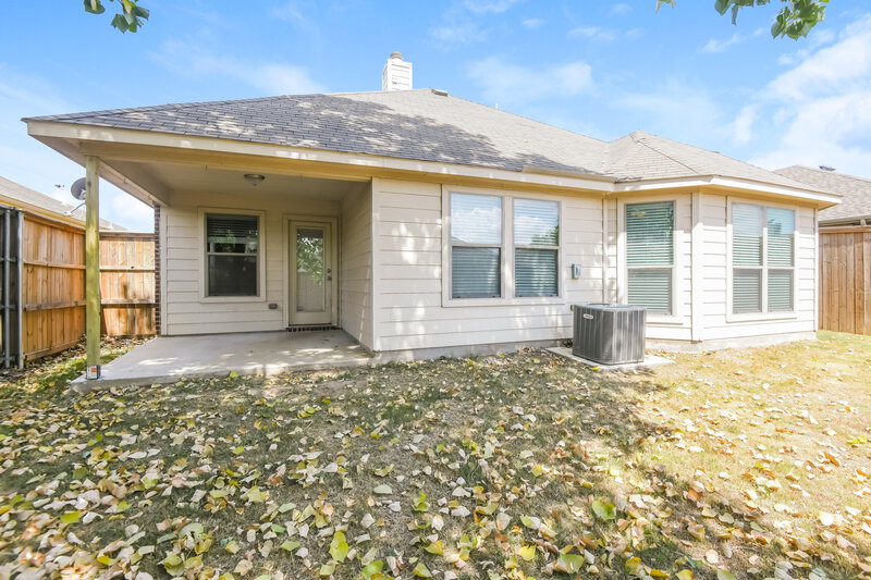 2,280/Mo, 6300 Chalk Hollow Dr Fort Worth, TX 76179 Rear View