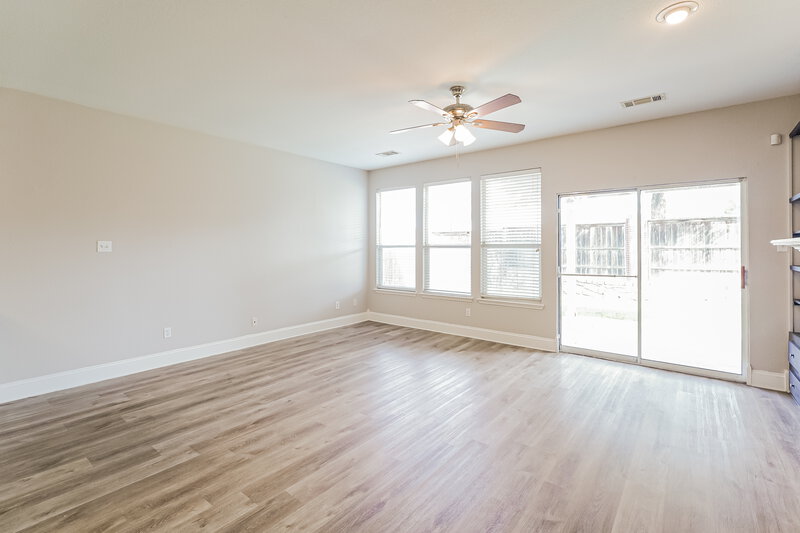 2,930/Mo, 5621 Starwood Ct Fort Worth, TX 76137 Living Room View