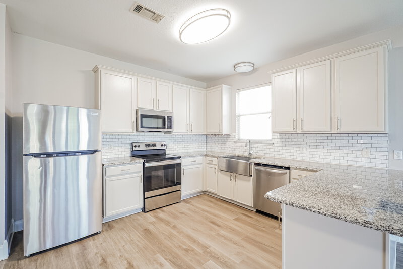 2,930/Mo, 5621 Starwood Ct Fort Worth, TX 76137 Kitchen View 2