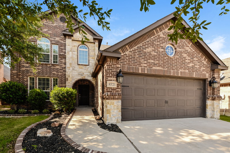 3,315/Mo, 8721 Running River Ln Fort Worth, TX 76131 External View