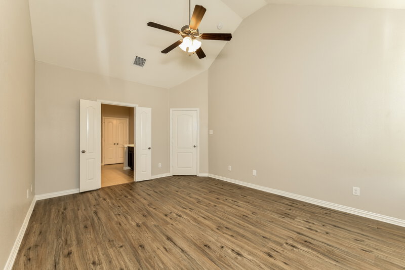 3,315/Mo, 8721 Running River Ln Fort Worth, TX 76131 Main Bedroom View