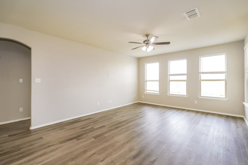 2,890/Mo, 8225 Spruce Meadows Dr Fort Worth, TX 76244 Living Room View