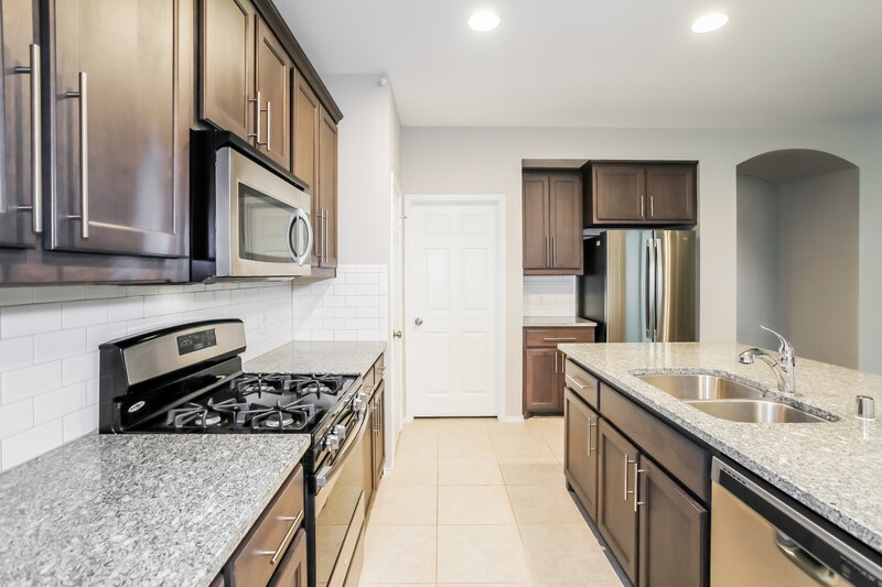 2,315/Mo, 1429 Grackle Dr Little Elm, TX 75068 Kitchen View 2