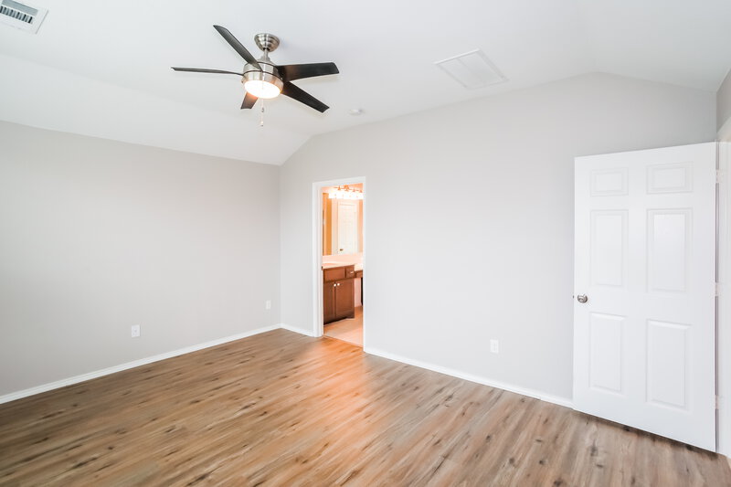 2,315/Mo, 1429 Grackle Dr Little Elm, TX 75068 Main Bedroom View 2