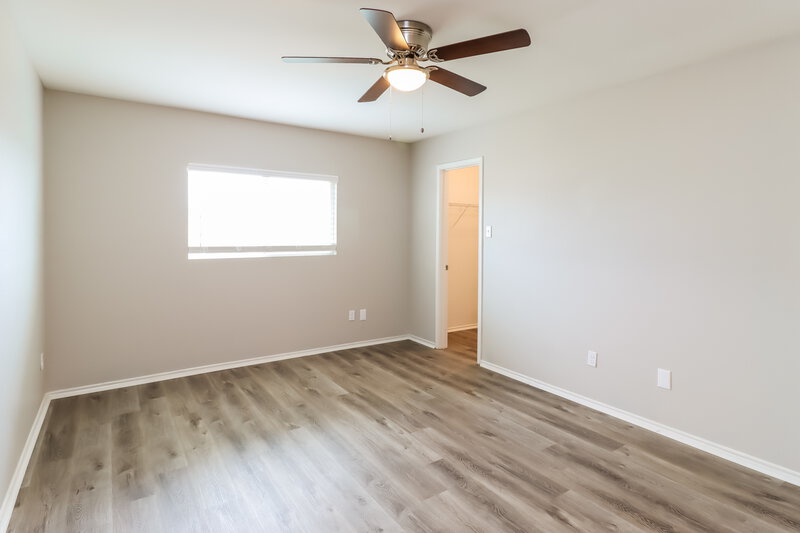 2,070/Mo, 209 Crescent Ridge Dr Fort Worth, TX 76140 Main Bedroom View