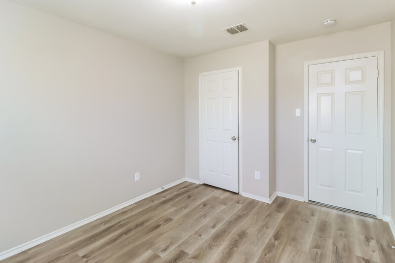 2,070/Mo, 209 Crescent Ridge Dr Fort Worth, TX 76140 Bedroom View 3
