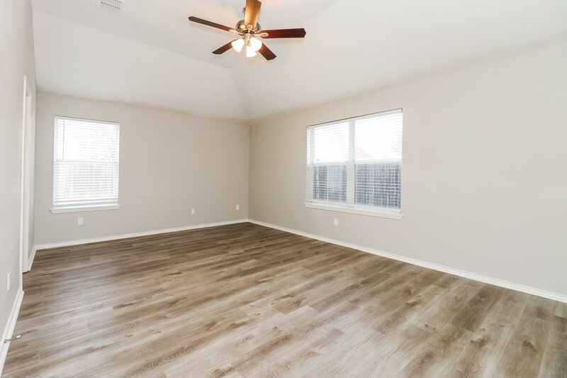 0/Mo, 228 Heritage Dr Crowley, TX 76036 Main Bedroom View 2