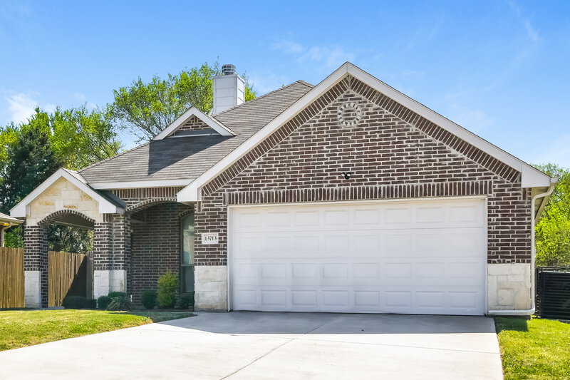 2,575/Mo, 13713 Creek Crossing Dr Dallas, TX 75253 External View