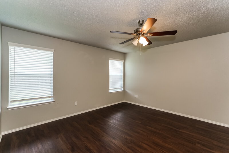 1,800/Mo, 1121 Sandalwood Dr Fort Worth, TX 76140 Main Bedroom View