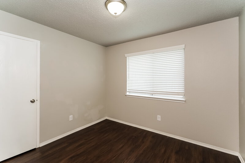 1,800/Mo, 1121 Sandalwood Dr Fort Worth, TX 76140 Bedroom View