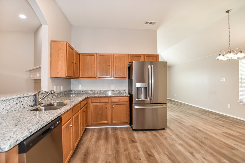2,050/Mo, 109 Painted Trl Forney, TX 75126 Kitchen View