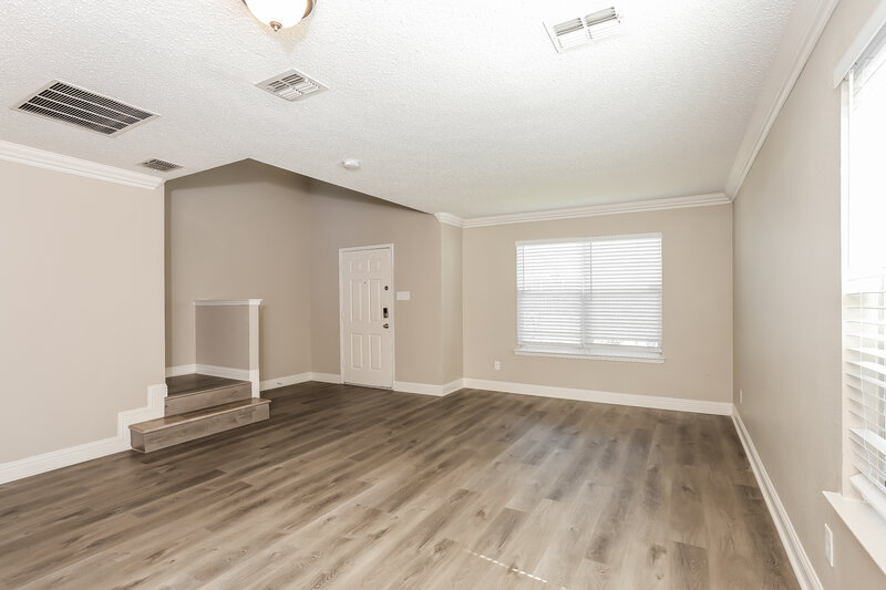 2,645/Mo, 7802 Mason Dells Dr Arlington, TX 76001 Living Room View