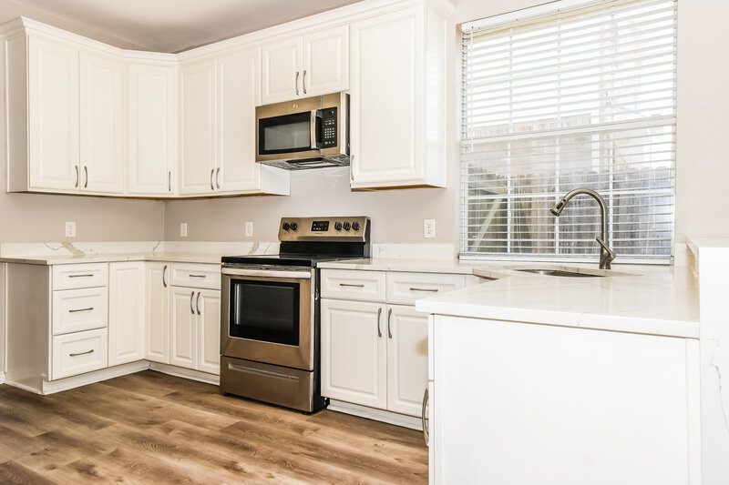 2,655/Mo, 1333 Mill Wood Ln Garland, TX 75040 Kitchen View