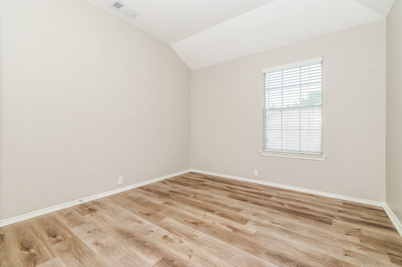 2,655/Mo, 1333 Mill Wood Ln Garland, TX 75040 Bedroom View
