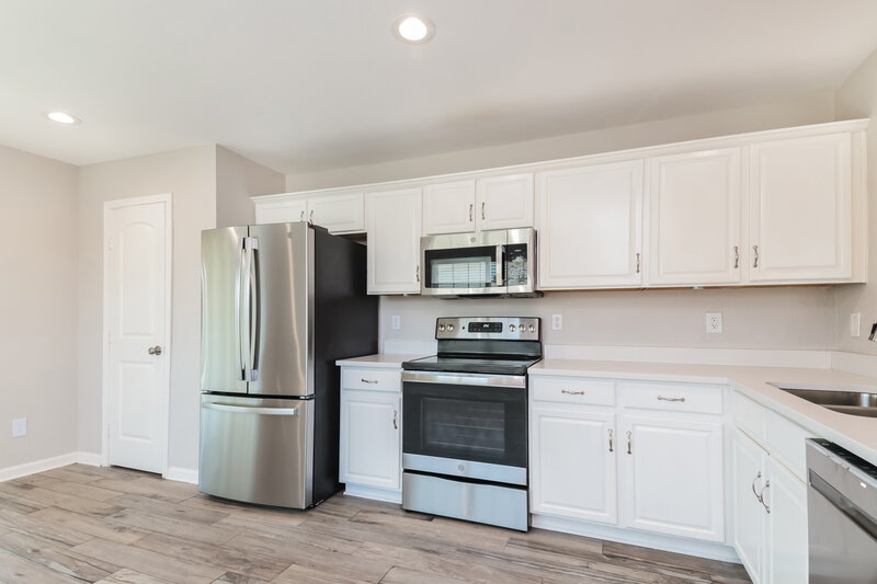 1,980/Mo, 623 Fox Gln Forney, TX 75126 Kitchen View 3