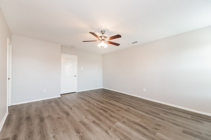1,980/Mo, 623 Fox Gln Forney, TX 75126 Main Bedroom View 2