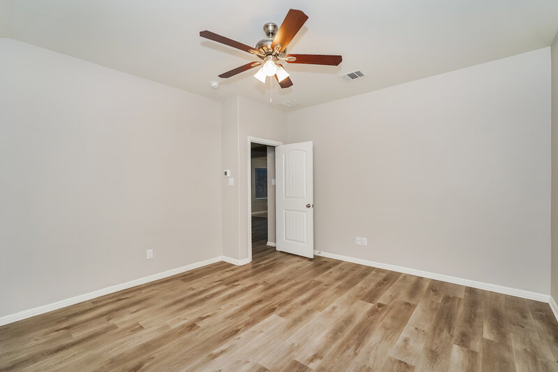2,160/Mo, 679 Johnson Dr Crowley, TX 76036 Main Bedroom View