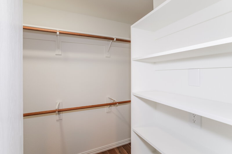 2,105/Mo, 1219 Mallard Crk Aubrey, TX 76227 Walk In Closet View