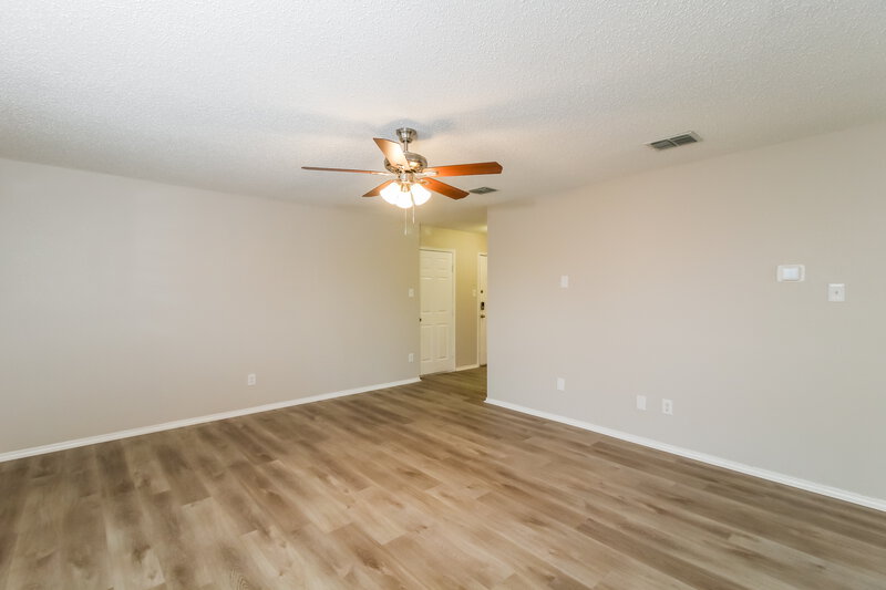 2,125/Mo, 1311 Dakota Trl Krum, TX 76249 Misc View