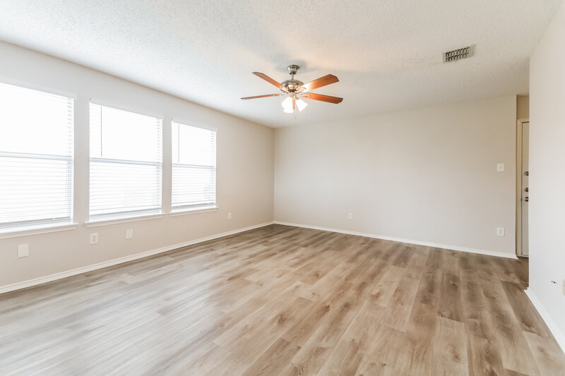 1,870/Mo, 1311 Dakota Trl Krum, TX 76249 Misc View 5