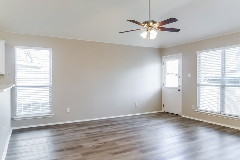 2,080/Mo, 1508 Kelly Ln Royse City, TX 75189 Main Bedroom View 2