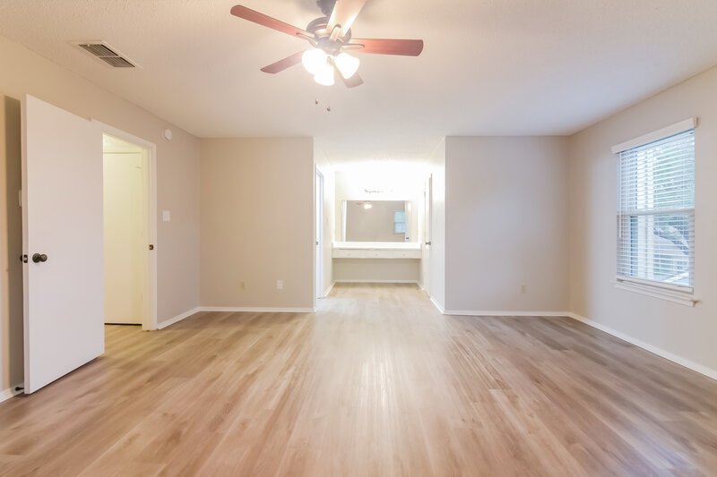 2,755/Mo, 2609 Chatham Ct Grand Prairie, TX 75052 Main Bedroom View 3