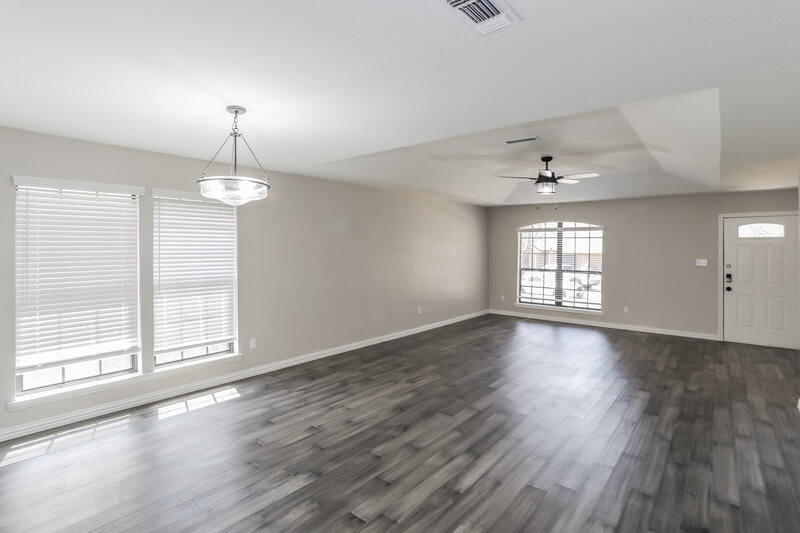 2,300/Mo, 6936 Bentley Ave Fort Worth, TX 76137 Family Room View 2