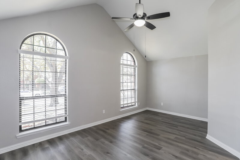 2,300/Mo, 6936 Bentley Ave Fort Worth, TX 76137 Main Bedroom View
