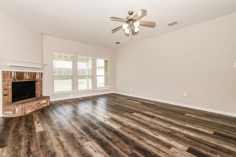 2,020/Mo, 206 Amherst Dr Forney, TX 75126 Living Room View