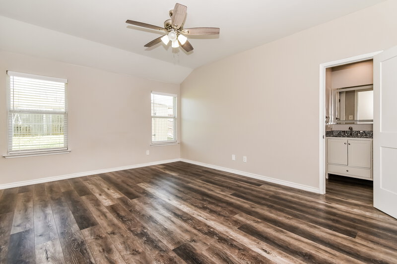 2,020/Mo, 206 Amherst Dr Forney, TX 75126 Main Bedroom View