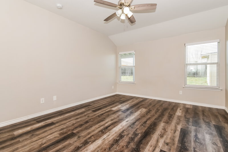 2,020/Mo, 206 Amherst Dr Forney, TX 75126 Main Bedroom View 2