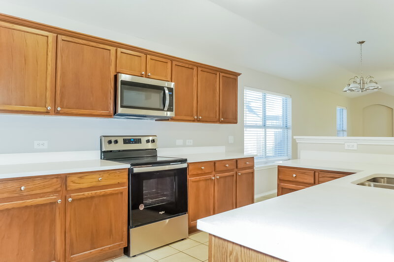 2,180/Mo, 4004 Sonoma Dr Argyle, TX 76226 Kitchen View 2