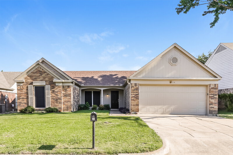 2,325/Mo, 114 Southern Pine Ct Arlington, TX 76018 External View