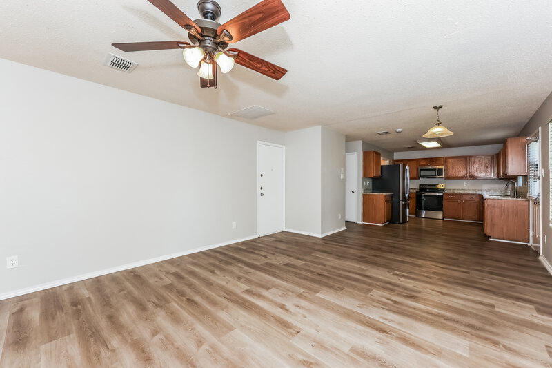 2,190/Mo, 3951 Fox Run Dr Fort Worth, TX 76123 Living Room View 2