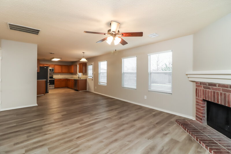 2,455/Mo, 3951 Fox Run Dr Fort Worth, TX 76123 Living Room View 3