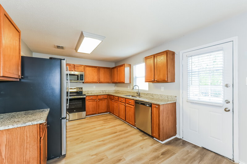 2,190/Mo, 3951 Fox Run Dr Fort Worth, TX 76123 Kitchen View