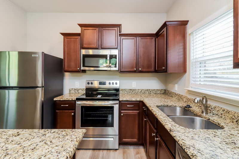 1,945/Mo, 13628 Helix Bridge Way Crowley, TX 76036 Kitchen View 2