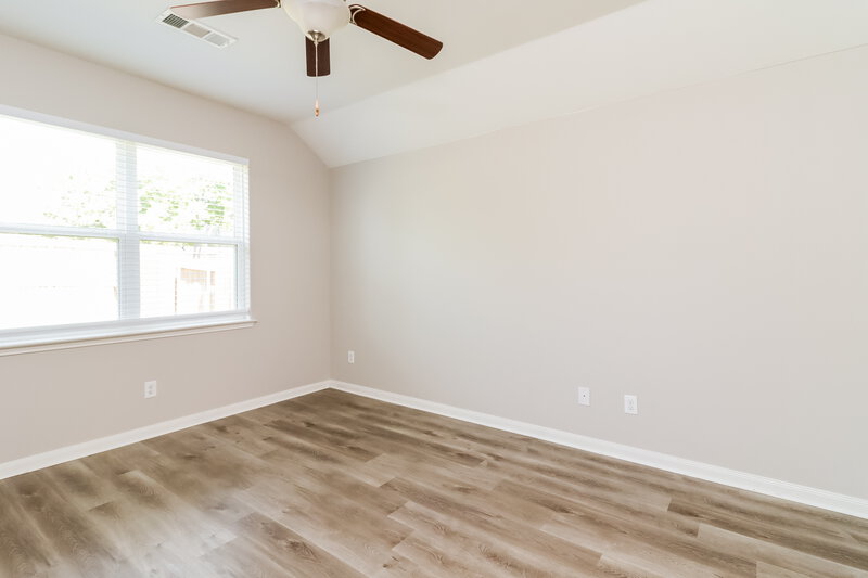 1,945/Mo, 13628 Helix Bridge Way Crowley, TX 76036 Bedroom View 3