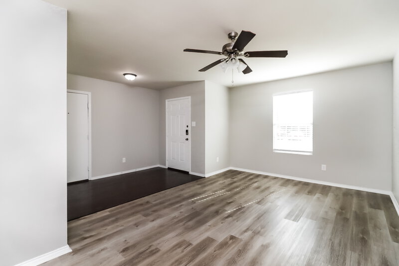 2,280/Mo, 10009 Calcite Dr Fort Worth, TX 76131 Living Room View