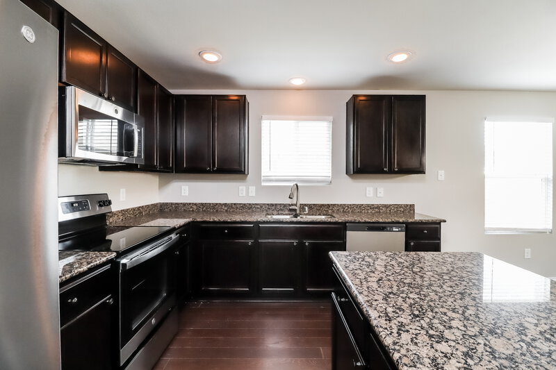 2,280/Mo, 10009 Calcite Dr Fort Worth, TX 76131 Kitchen View