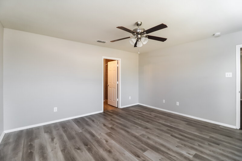 2,280/Mo, 10009 Calcite Dr Fort Worth, TX 76131 Main Bedroom View 2