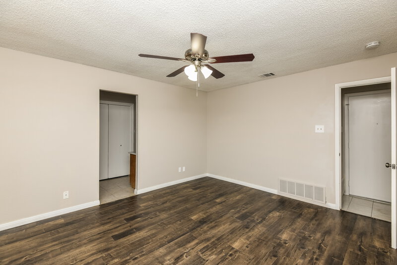 2,005/Mo, 6452 High Lawn Ter Watauga, TX 76148 Main Bedroom View 2