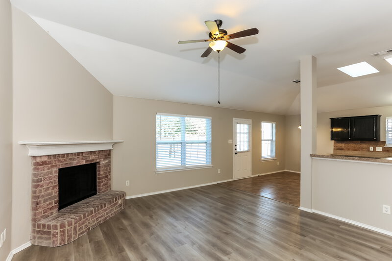 2,345/Mo, 1755 Reynolds St Lancaster, TX 75134 Living Room View