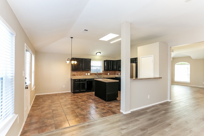 2,345/Mo, 1755 Reynolds St Lancaster, TX 75134 Dining Room View