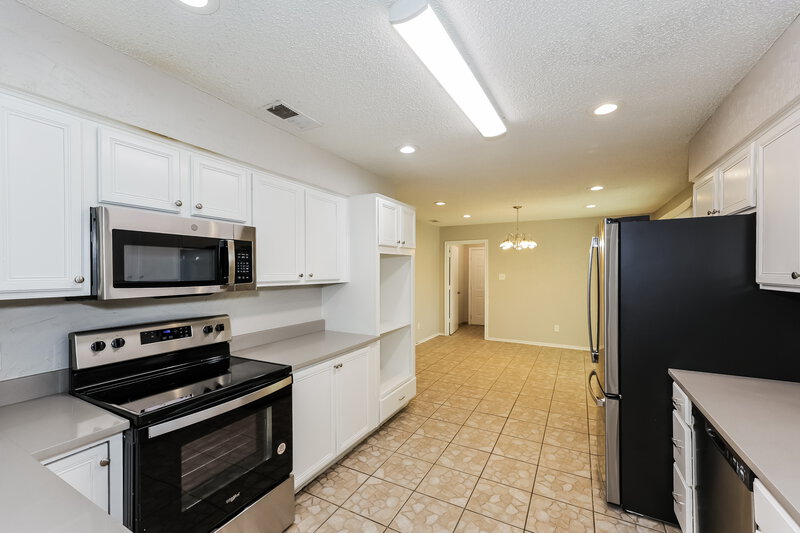 2,345/Mo, 1134 Madlynne Dr Cedar Hill, TX 75104 Kitchen View